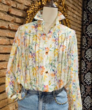 CAMISA FLORES TIRAS STRASS
